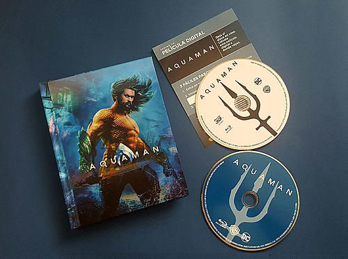 Klicke auf die Grafik für eine vergrößerte Ansicht

Name: fotografias-del-digibook-de-aquaman-en-blu-ray-3d-original.jpg
Ansichten: 97
Größe: 189,7 KB
ID: 95923