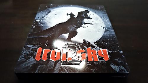 Klicke auf die Grafik für eine vergrößerte Ansicht  Name: Iron-Sky-2-steelbook-4.jpg Ansichten: 1 Größe: 144,5 KB ID: 104028