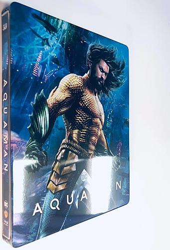 Klicke auf die Grafik für eine vergrößerte Ansicht  Name: Aquaman-steelbook-HDzeta-1-1.jpg Ansichten: 1 Größe: 67,1 KB ID: 118670