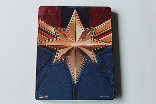 Klicke auf die Grafik für eine vergrößerte Ansicht  Name: fotografias-del-steelbook-de-capitana-marvel-en-blu-ray-3d-y-2d-original.jpg Ansichten: 1 Größe: 141,9 KB ID: 118905