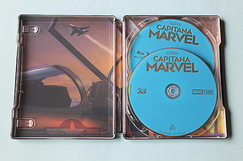 Klicke auf die Grafik für eine vergrößerte Ansicht  Name: fotografias-del-steelbook-de-capitana-marvel-en-blu-ray-3d-y-2d-original.jpg Ansichten: 1 Größe: 146,1 KB ID: 118907