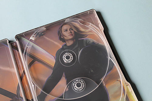 Klicke auf die Grafik für eine vergrößerte Ansicht  Name: fotografias-del-steelbook-de-capitana-marvel-en-blu-ray-3d-y-2d-original.jpg Ansichten: 1 Größe: 133,0 KB ID: 118909