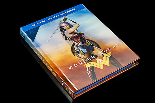 Klicke auf die Grafik für eine vergrößerte Ansicht

Name: fotografias-del-digibook-de-wonder-woman-en-blu-ray-3d-y-2d-original1.jpg
Ansichten: 106
Größe: 112,5 KB
ID: 126105