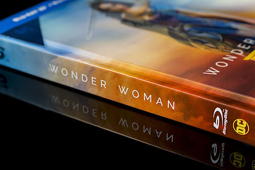 Klicke auf die Grafik für eine vergrößerte Ansicht

Name: fotografias-del-digibook-de-wonder-woman-en-blu-ray-3d-y-2d-original2.jpg
Ansichten: 107
Größe: 103,5 KB
ID: 126106