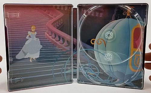 Klicke auf die Grafik für eine vergrößerte Ansicht

Name: Cinderella-steelbook-Bestbuy4.jpg
Ansichten: 126
Größe: 110,4 KB
ID: 128112