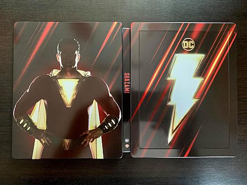 Klicke auf die Grafik für eine vergrößerte Ansicht  Name: Shazam-steelbook-fnac-FR-1.jpg Ansichten: 1 Größe: 302,8 KB ID: 132043