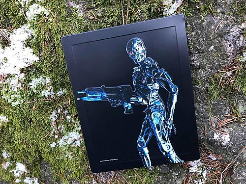 Klicke auf die Grafik für eine vergrößerte AnsichtName: Terminator 2 4K Steelbook 5.jpgAnsichten: 1Größe: 175,9 KBID: 142259