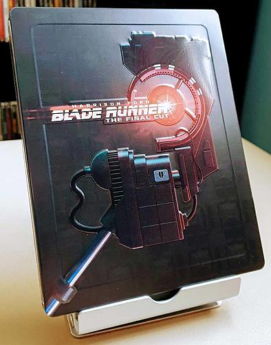 Klicke auf die Grafik für eine vergrößerte Ansicht

Name: Blade-Runner-steelbook-1.jpg
Ansichten: 146
Größe: 87,1 KB
ID: 172237