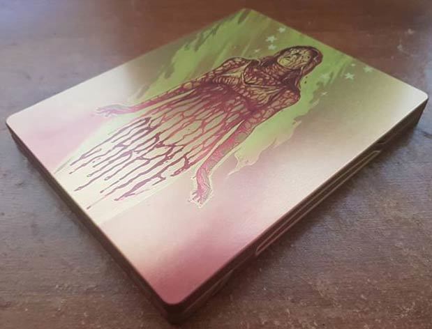 Klicke auf die Grafik für eine vergrößerte Ansicht  Name: Carrie-steelbook-1.jpg Ansichten: 3 Größe: 33,1 KB ID: 180678