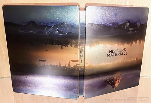 Klicke auf die Grafik für eine vergrößerte Ansicht

Name: His-Dark-Materials-steelbook-2-768x527.jpg
Ansichten: 127
Größe: 54,2 KB
ID: 201958