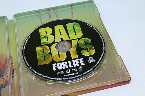 Klicke auf die Grafik für eine vergrößerte Ansicht  Name: fotografias-del-steelbook-de-bad-boys-for-life-en-blu-ray-original.jpg Ansichten: 1 Größe: 195,1 KB ID: 227894