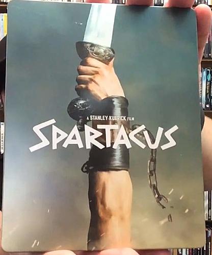 Klicke auf die Grafik für eine vergrößerte Ansicht  Name: Spartacus-steelbook-4K-2-1.jpg Ansichten: 1 Größe: 48,7 KB ID: 242761