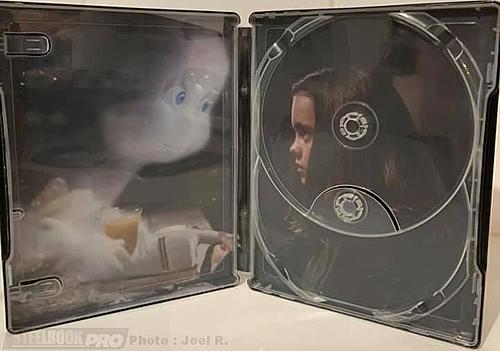 Klicke auf die Grafik für eine vergrößerte Ansicht

Name: Casper-steelbook-UK-3.jpg
Ansichten: 128
Größe: 37,5 KB
ID: 273753