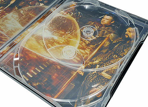 Klicke auf die Grafik für eine vergrößerte Ansicht  Name: fotografias-del-steelbook-de-la-liga-de-la-justicia-de-zack-snyder-en-uhd-4k-original (3).jpg Ansichten: 0 Größe: 295,6 KB ID: 300876