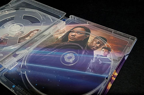 Klicke auf die Grafik für eine vergrößerte Ansicht

Name: fotografias-del-steelbook-de-la-3-temporada-de-star-trek-discovery-en-blu-ray-original (10).jpg
Ansichten: 72
Größe: 169,9 KB
ID: 324557