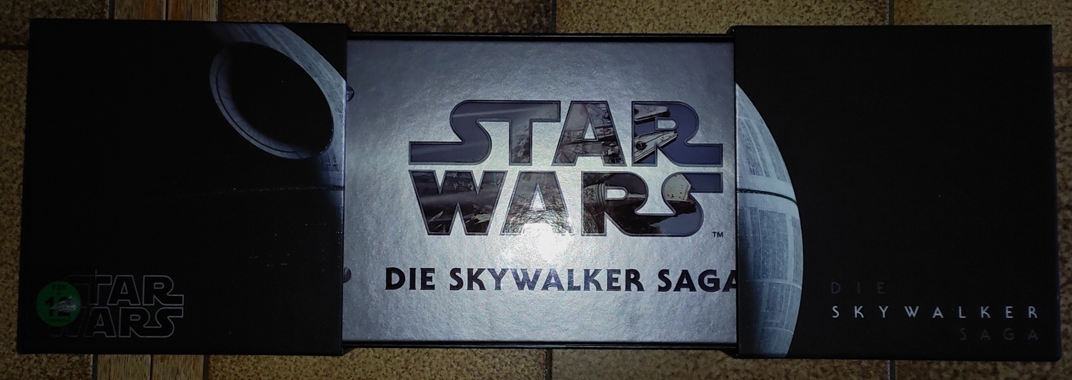 Klicke auf die Grafik für eine vergrößerte Ansicht

Name: Skywalker Saga 05.jpg
Ansichten: 103
Größe: 234,3 KB
ID: 328372