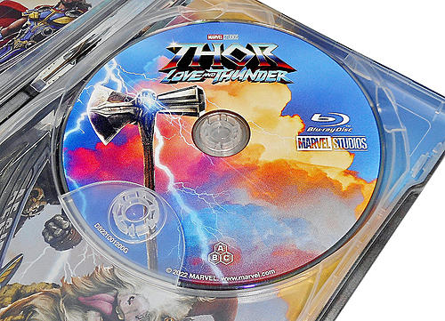 Klicke auf die Grafik für eine vergrößerte Ansicht  Name: fotografias-del-steelbook-de-thor-love-and-thunder-en-uhd-4k-y-blu-ray-original (10).jpg Ansichten: 0 Größe: 368,1 KB ID: 362259