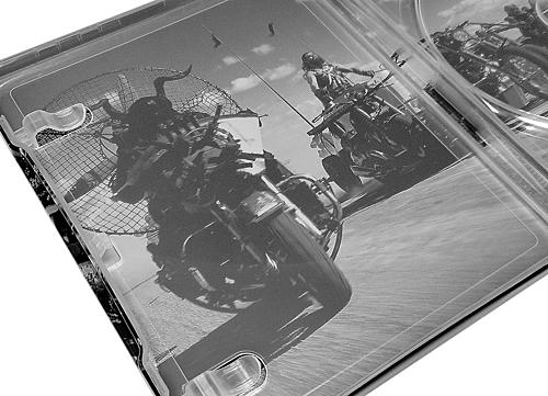 Klicke auf die Grafik für eine vergrößerte Ansicht

Name: fotografias-del-steelbook-black-chrome-de-furiosa-de-la-saga-mad-max-en-uhd-4k-original (12).jpg
Ansichten: 0
Größe: 237,2 KB
ID: 429311